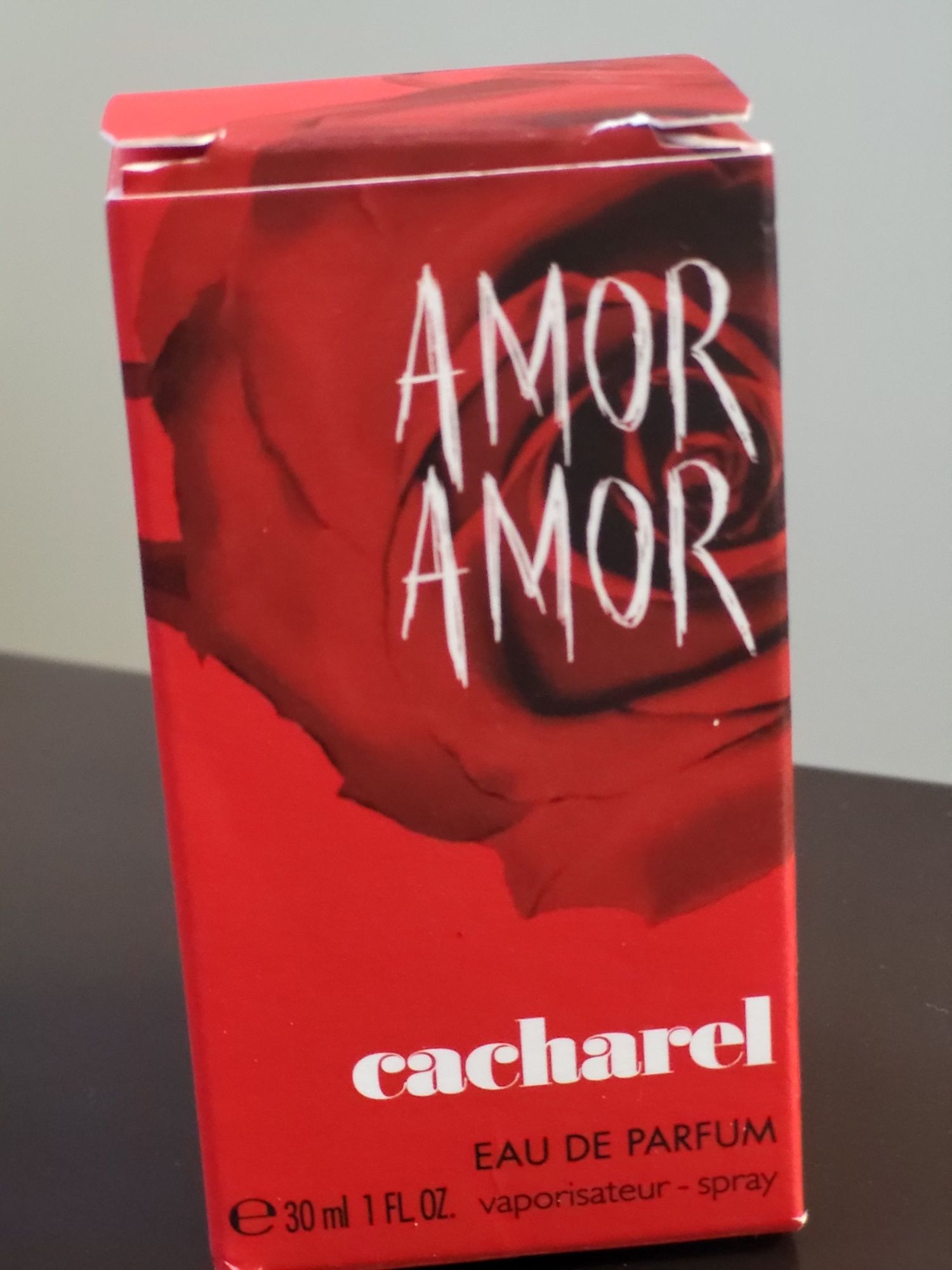 Парфуми Amor Amor  Cacharel