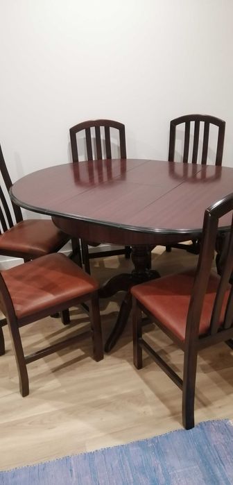 Vendo mesa de sala extensível com 6 cadeiras