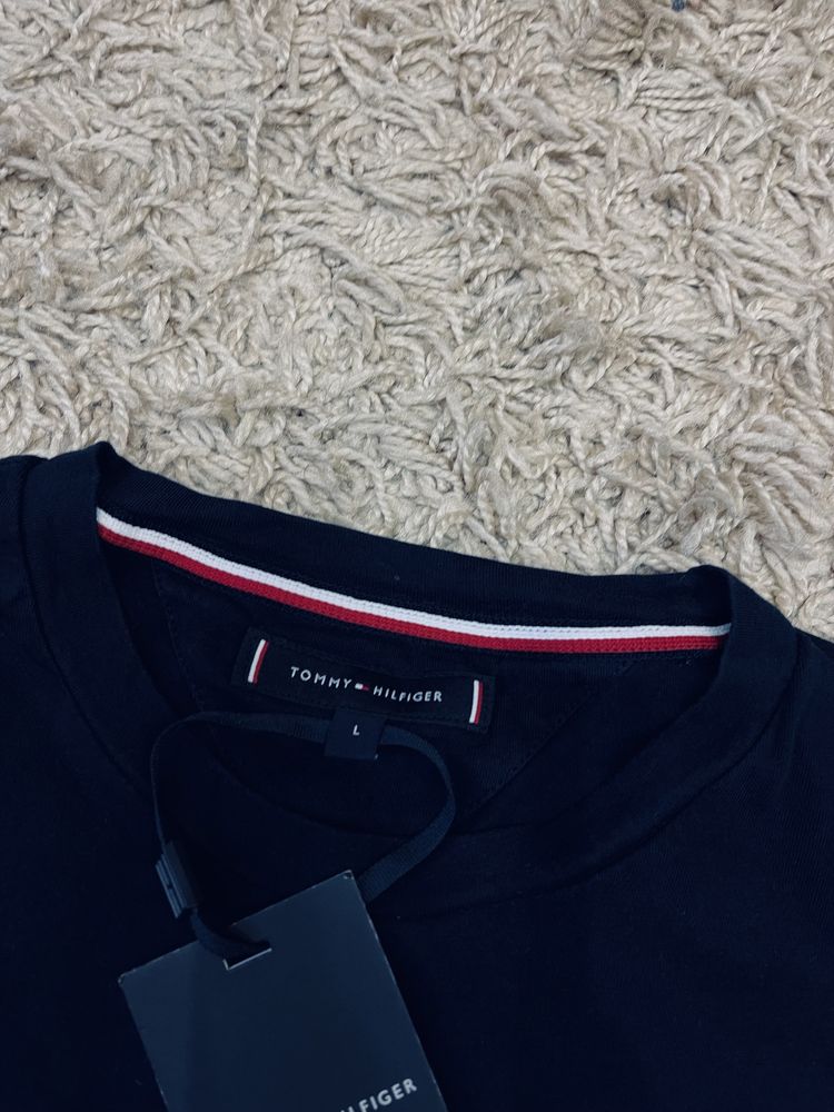 Новая женская футболка Tommy Hilfiger оригинал