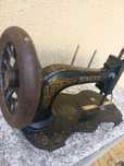 Maquina costura Singer antiga