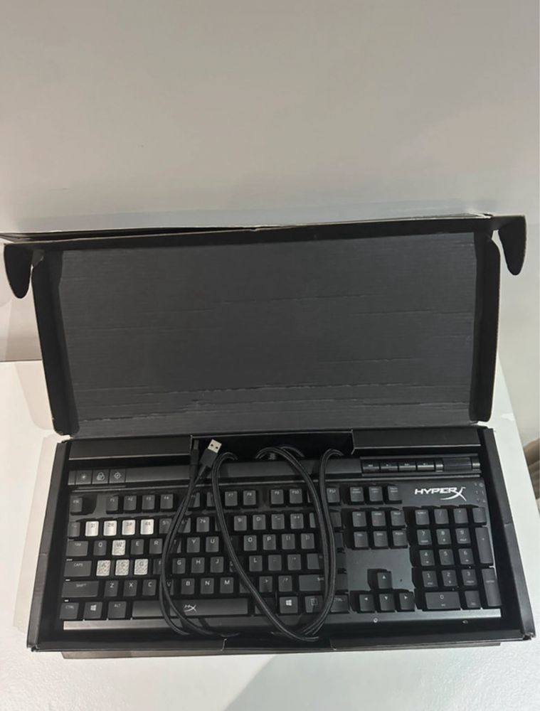 Teclado Mecanico HyperX Alloy Elite