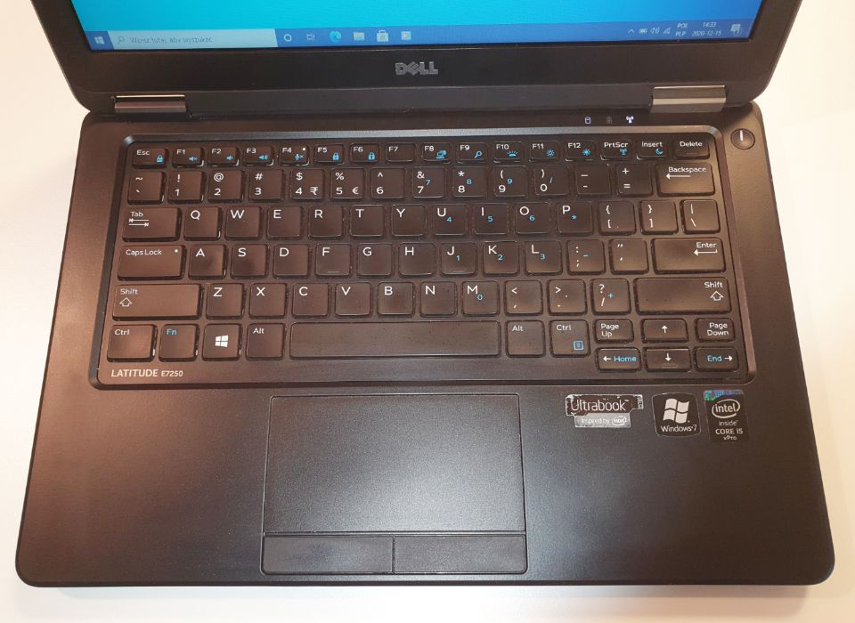 Dell ultrabook 7250 HD 16 gb ram 250 gb ssd