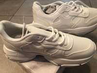 Buty sportowe białe nowe