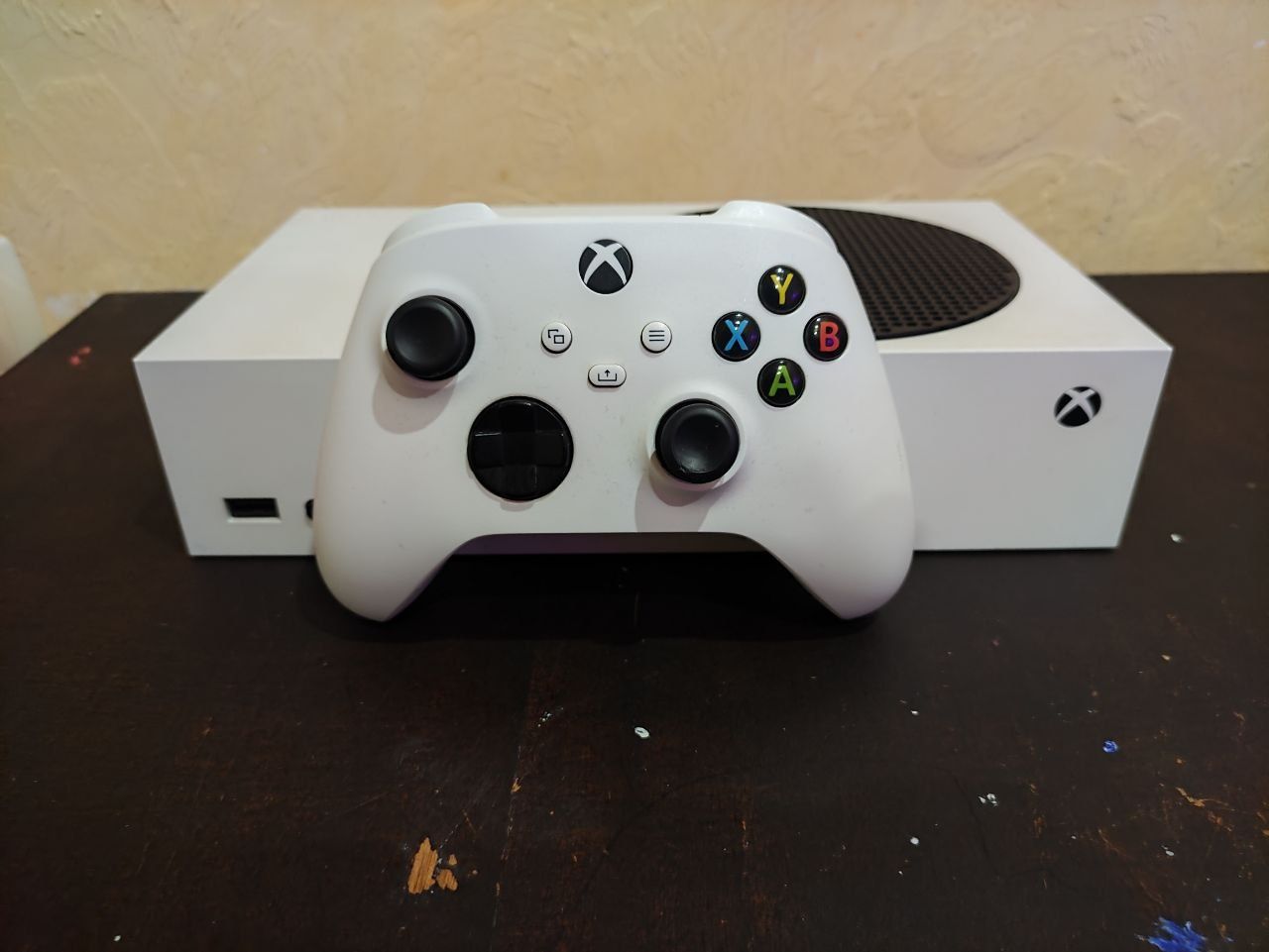 Xbox series s в гарно му стані