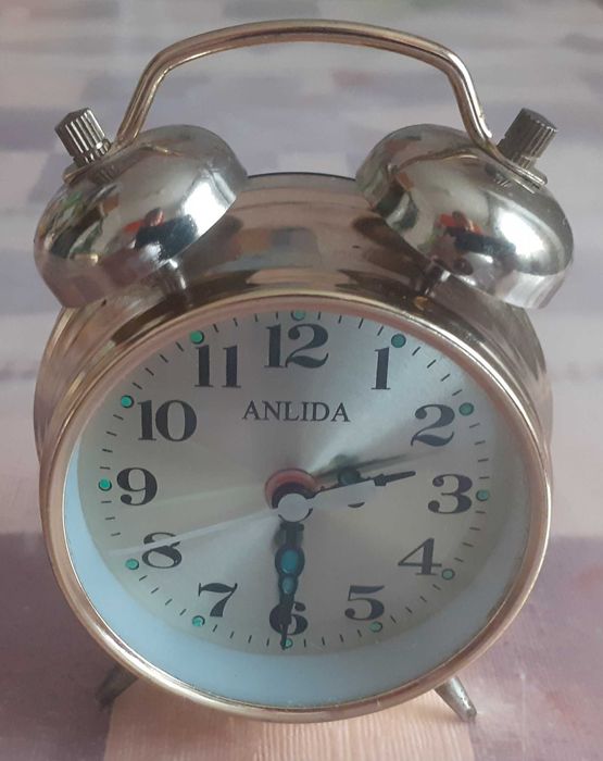 Годинник будильник механіка Anlida, як новий Тест ОК