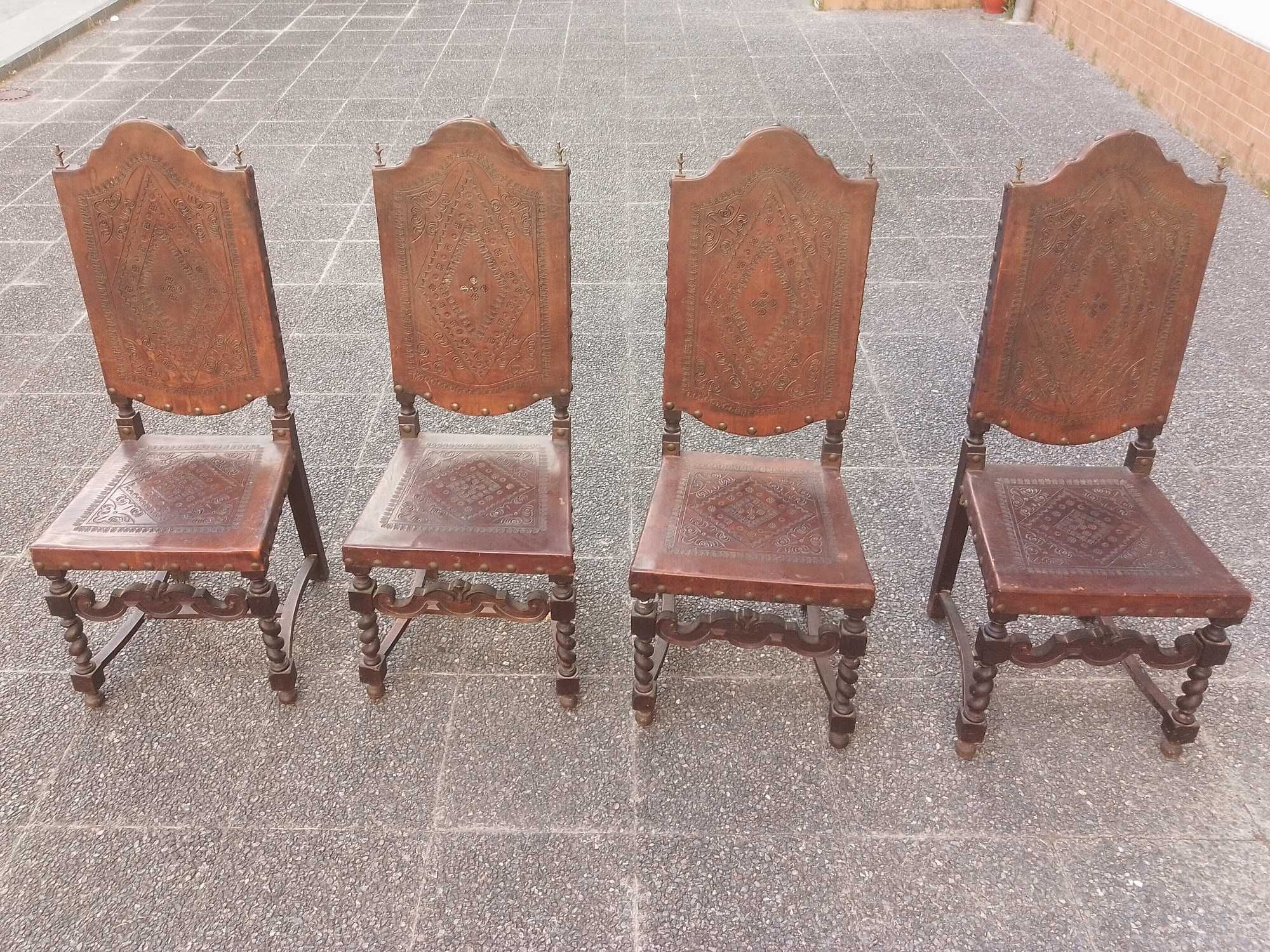 Mesa dos cardeais
