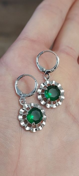 Srebrne kolczyki 925 zielona cyrkonia