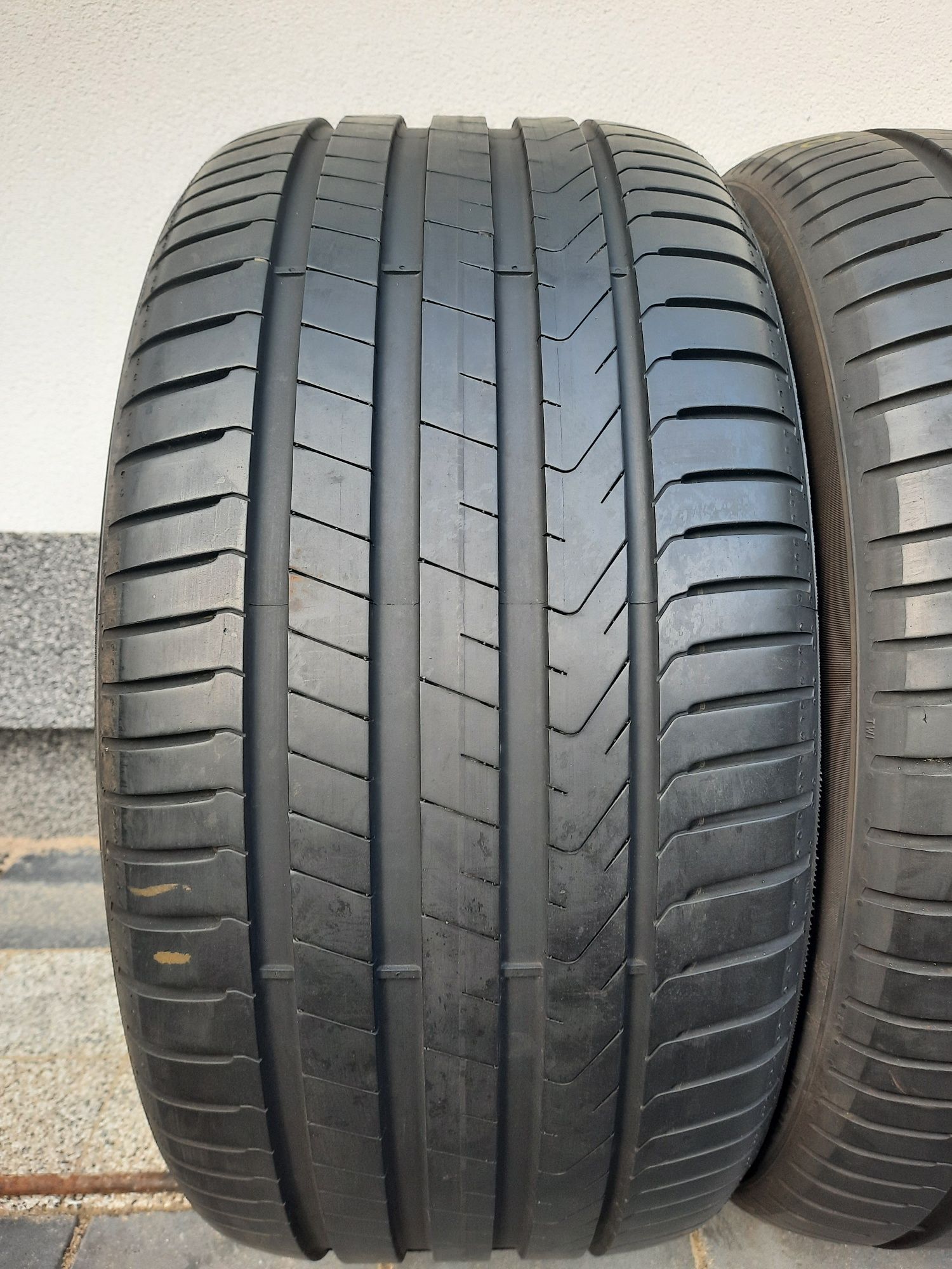 2 opony 275/40 R18 Pirelli CintuRato P7 6.5mm 2021r