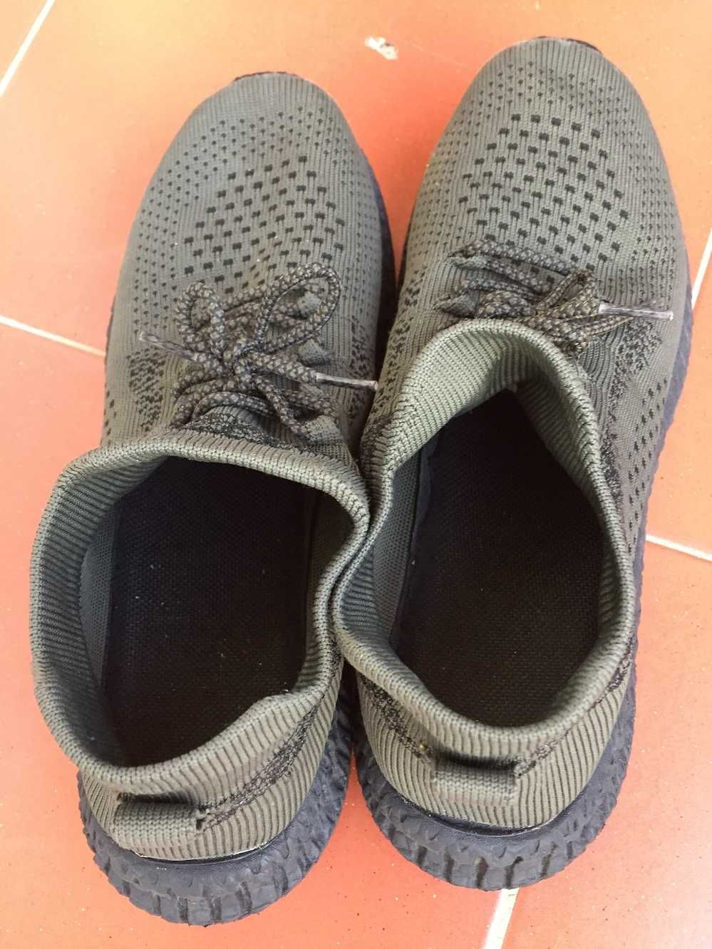 Sapatos estilo ténis VERDES -- Tam. nr. 43