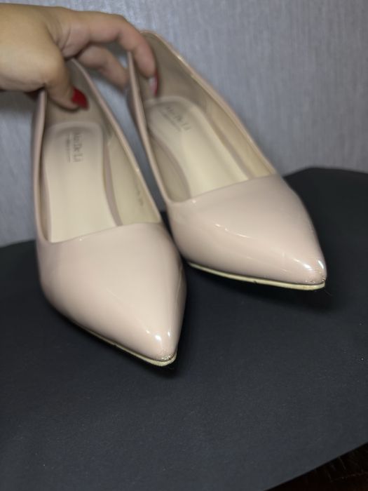 Туфлі лодочки беж актуально