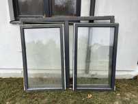 Okno PCV 150x180 z parapetem zewnętrznym