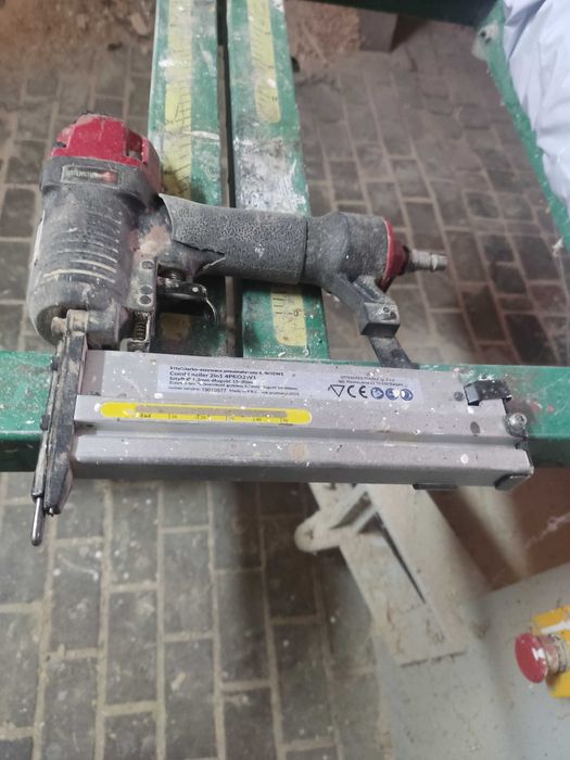 Ottensten woździarka pneumatyczna