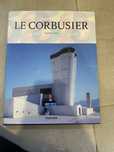 Vendo livros sobre arquitectura