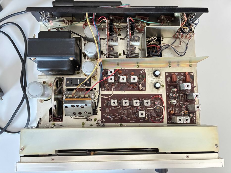 Amplituner Sansui 800