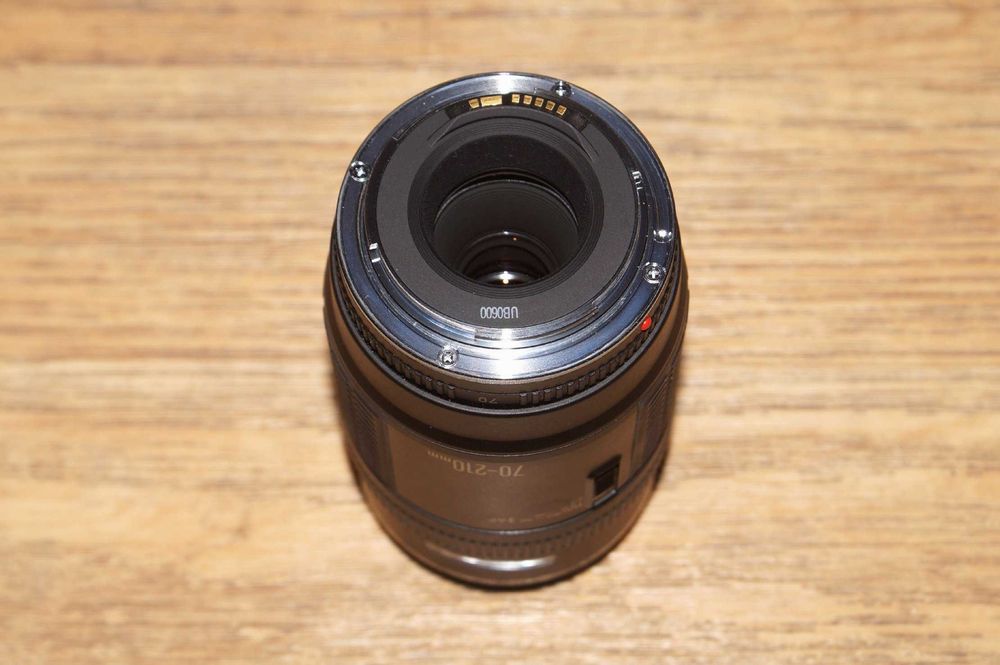 Canon EF 70-210mm f/4
