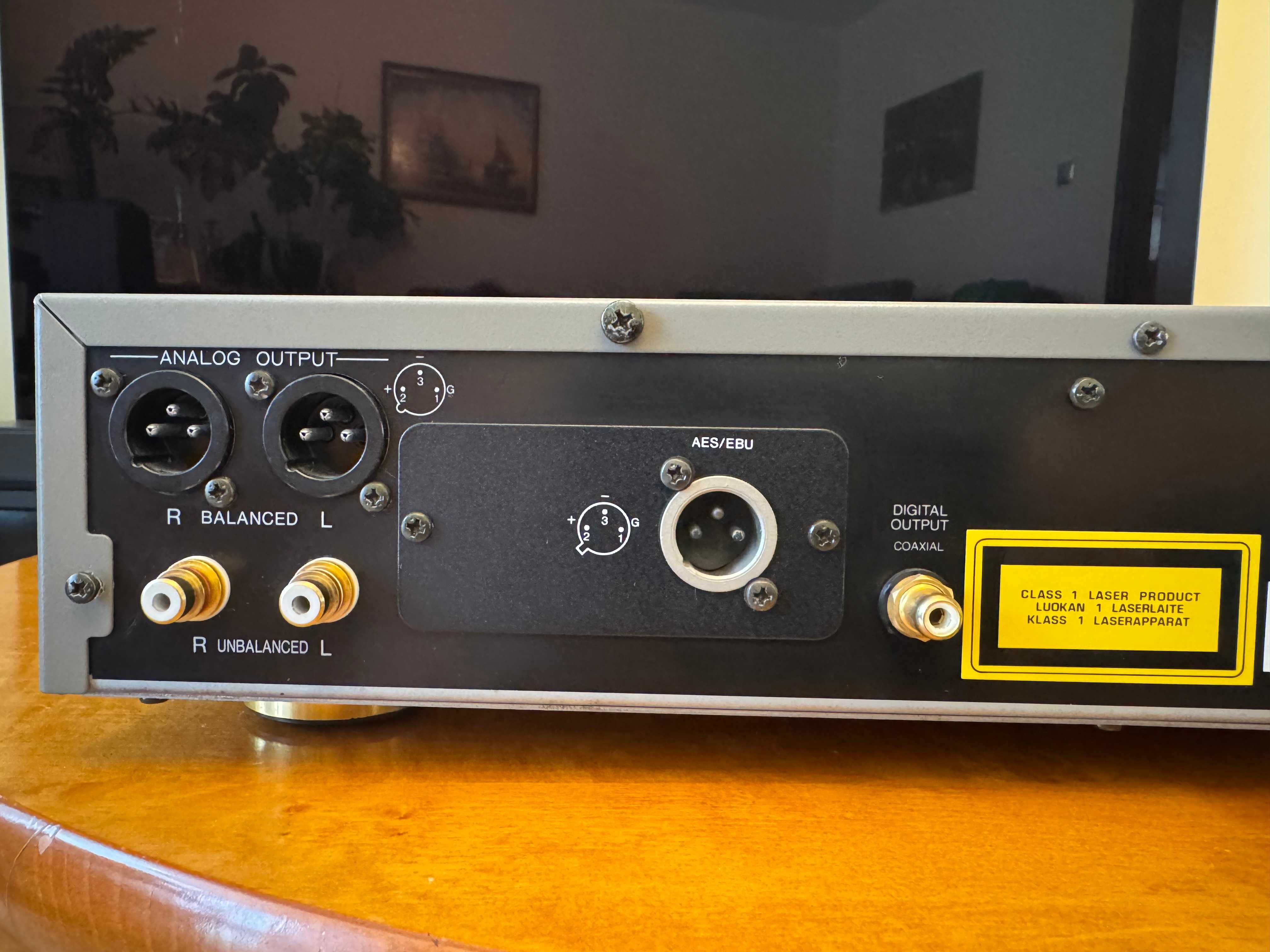 Odtwarzacz CD C.E.C.  TL5100Z