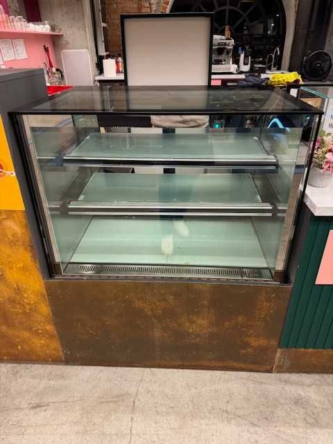 witryna cukiernicza chłodnicza prosta szyba nowoczesna 100 cm