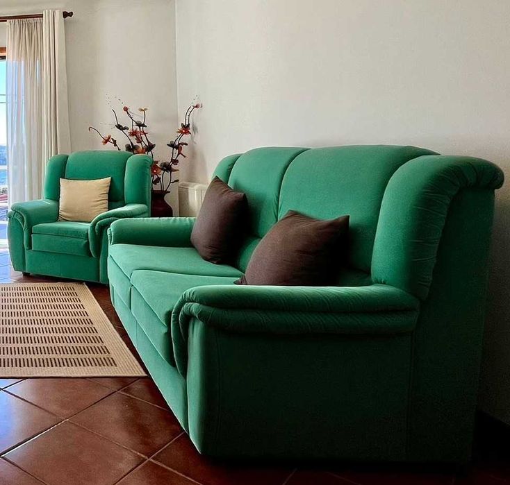 Conjunto de 2 sofás como novos
