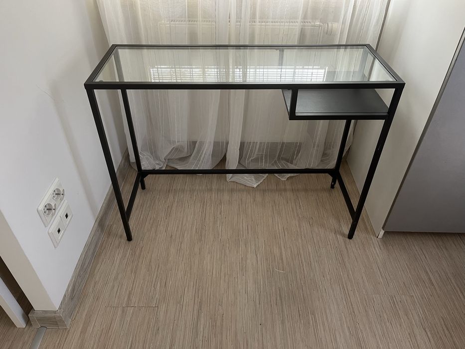 Ikea Vittsjo czarne biurko konsola