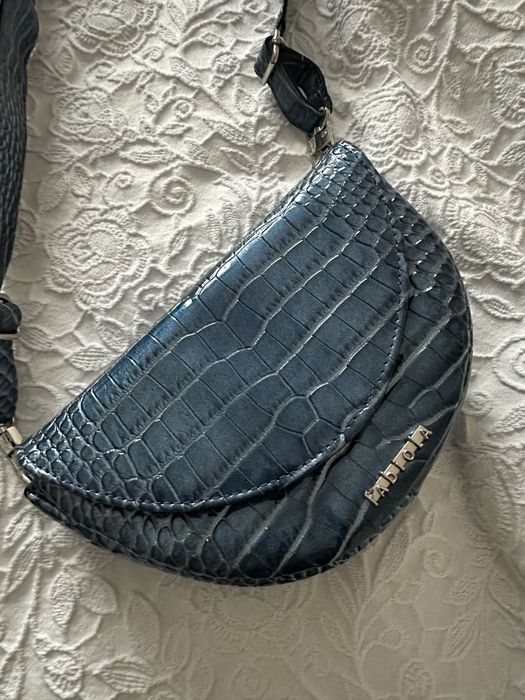Fabiola nowa torebka nerka saszetka nienieska croco skóra skórzana