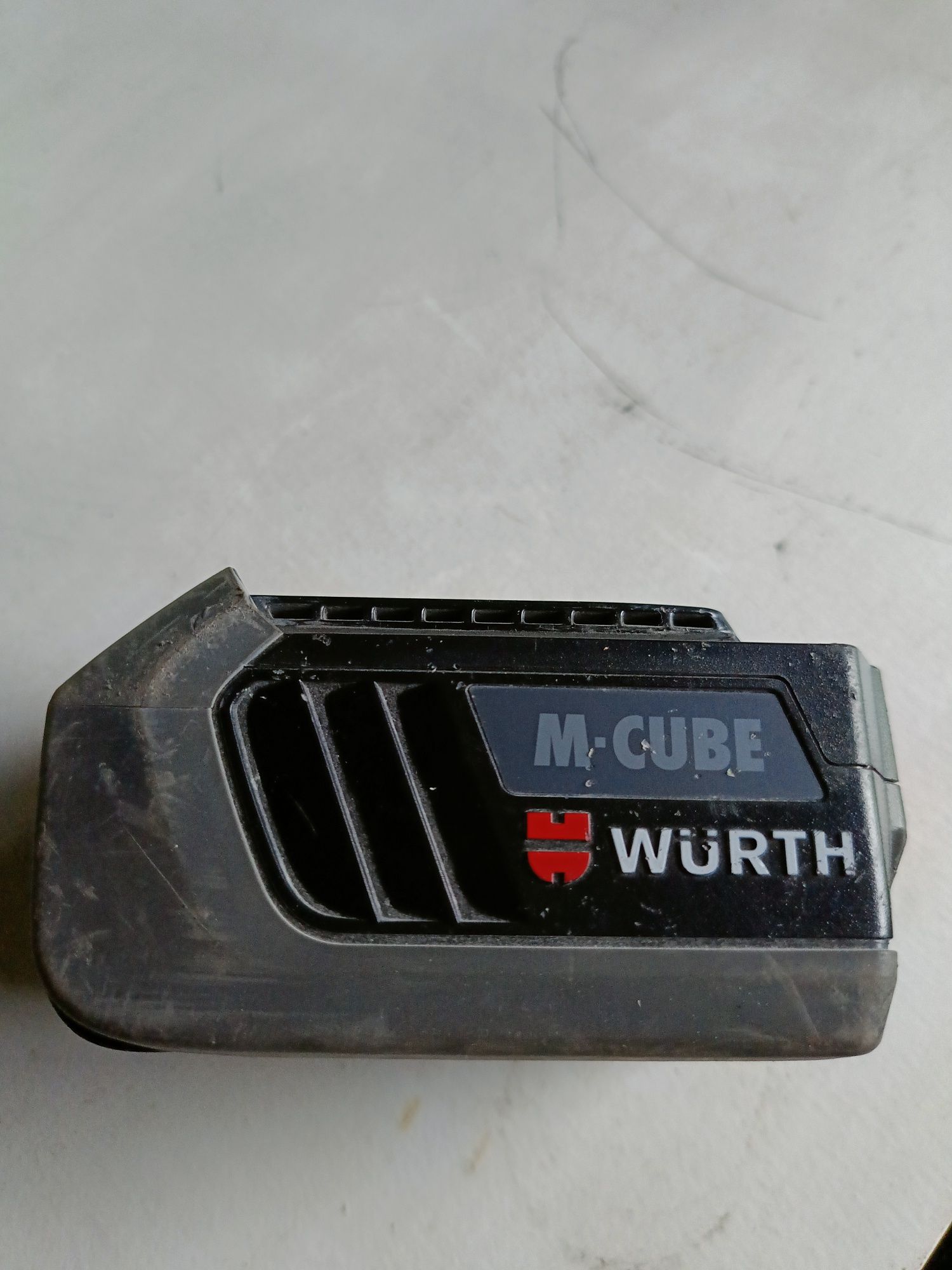 WURTH bateria z ładowarką
