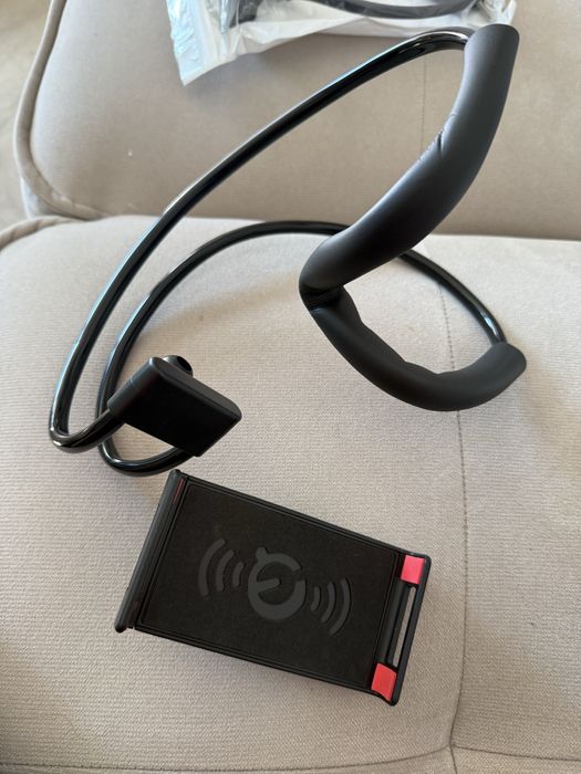 neck phone holders (2)