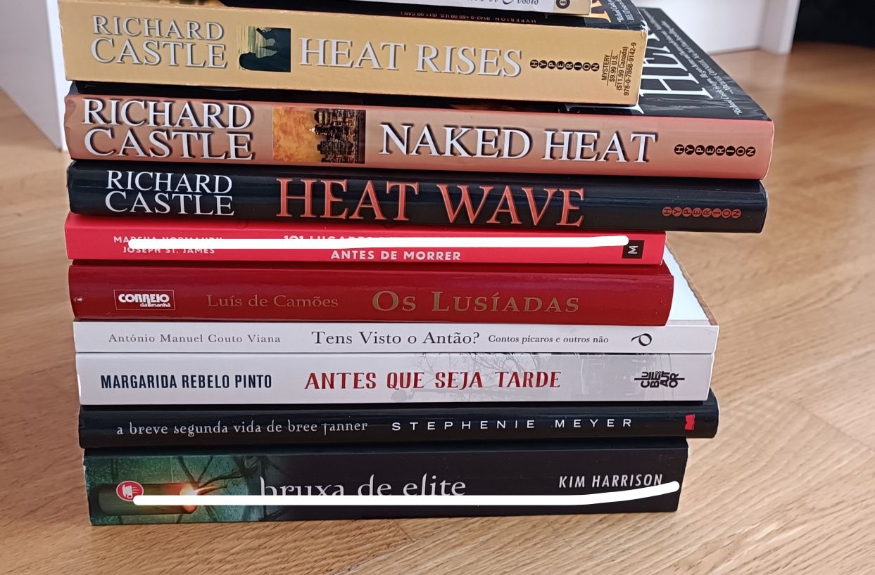 Livros novos para desocupar vários preços, desde 3€