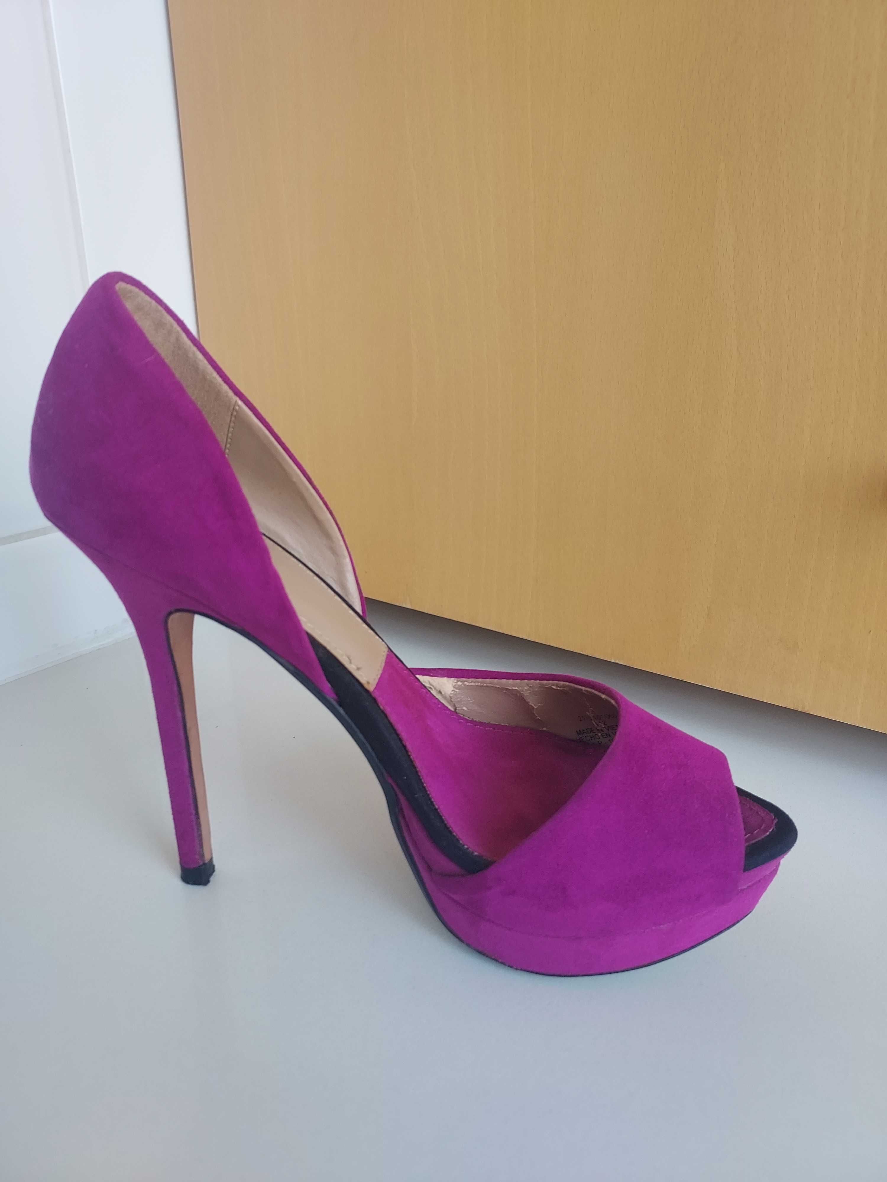 Sapatos fucsia Zara