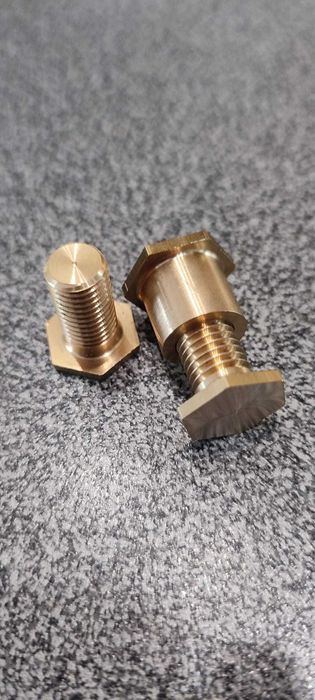 Precyzyjna obróbka metali CNC – frezowanie, toczenie, cięcie