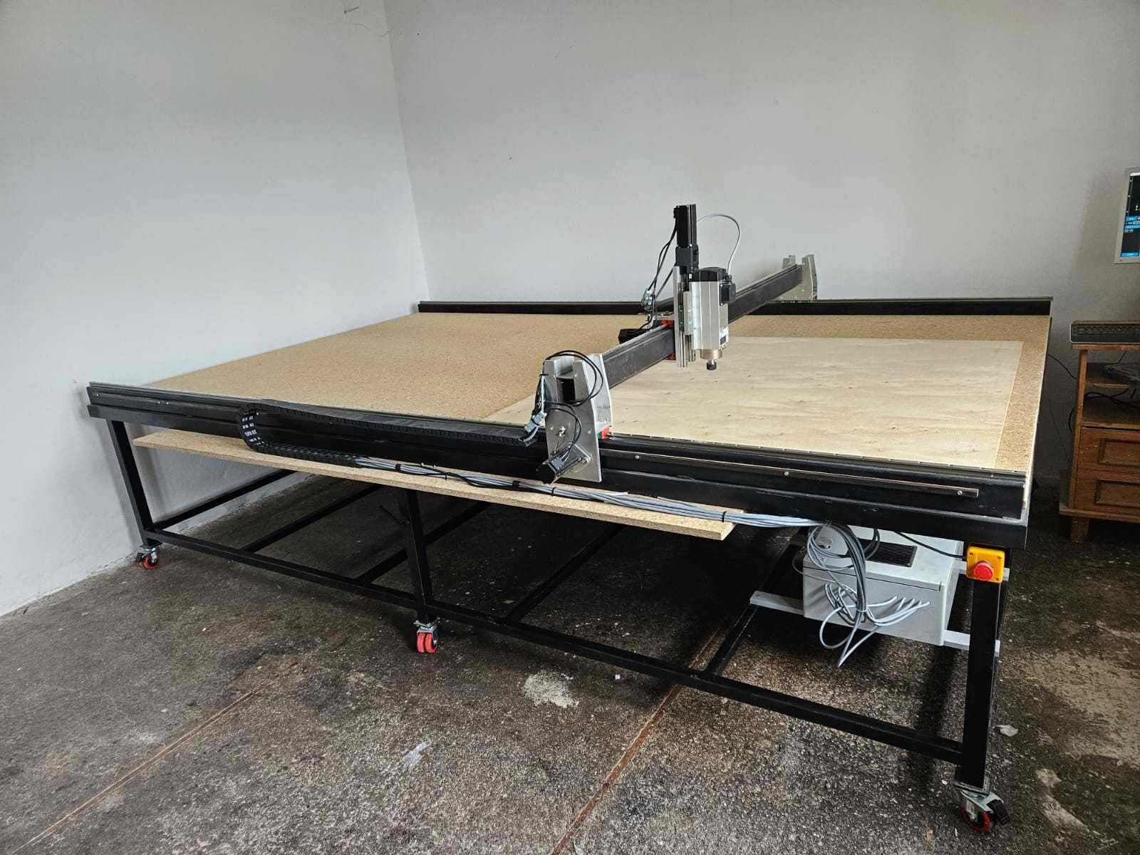 Frezarka CNC 4x2m do drewna pleksi sklejka plotter