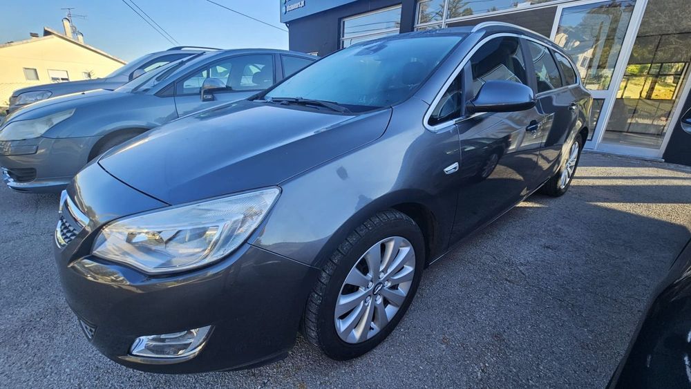 Opel Astra 1.7 CDTi Cosmo Start/Stop