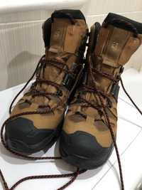 Чоловічі трекінгові черевики Salomon Quest 4 GTX коричневі