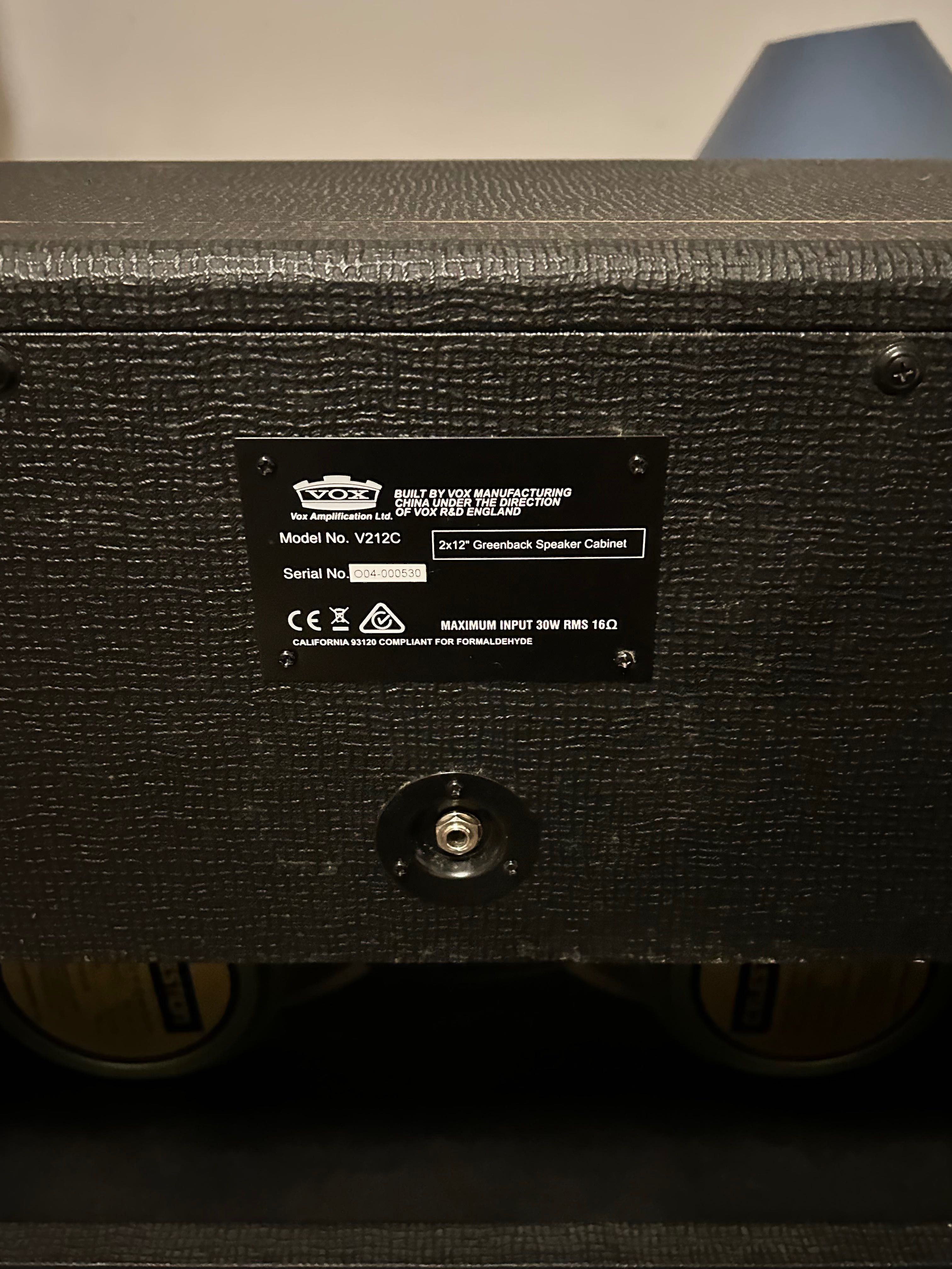 Cabinet/Coluna Vox V212C (Greenback speakers)