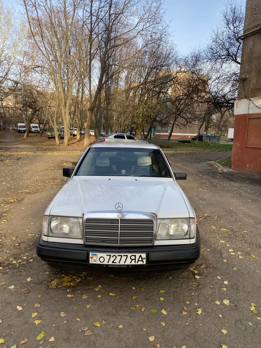 Мерседес W124 2.5D