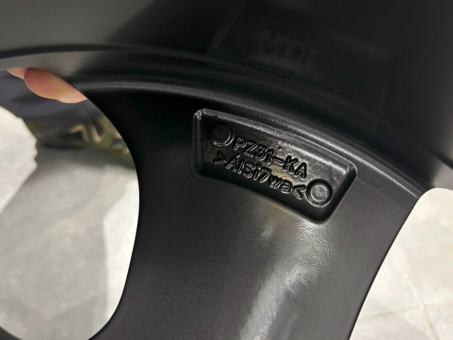 Oryginalne felgi aluminiowe 19 6x120 Ford Transit Tourneo Custom VW T7