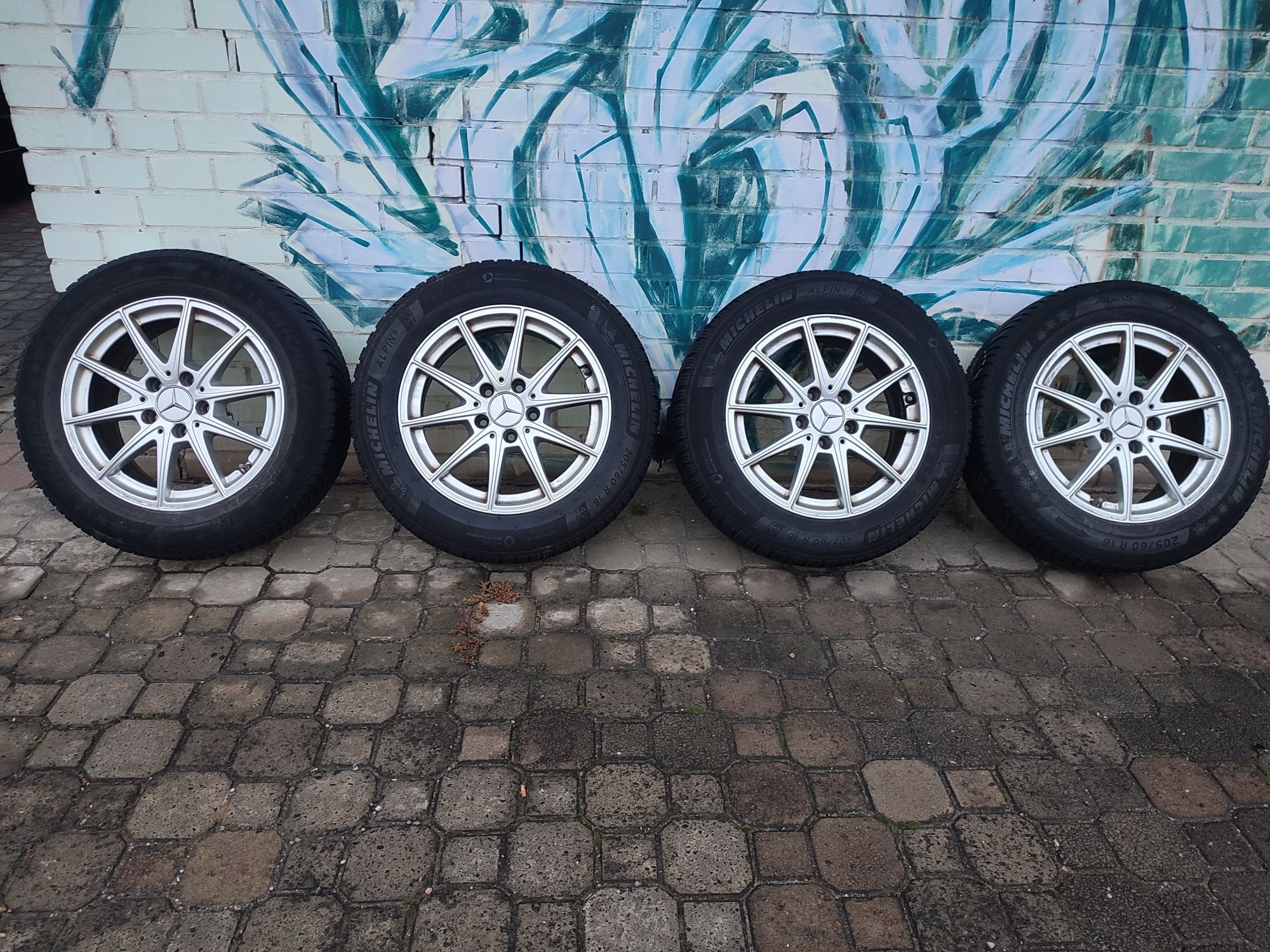 Koła Mercedes 16" WIELOSEZONOWE  Michelin Alpina 5