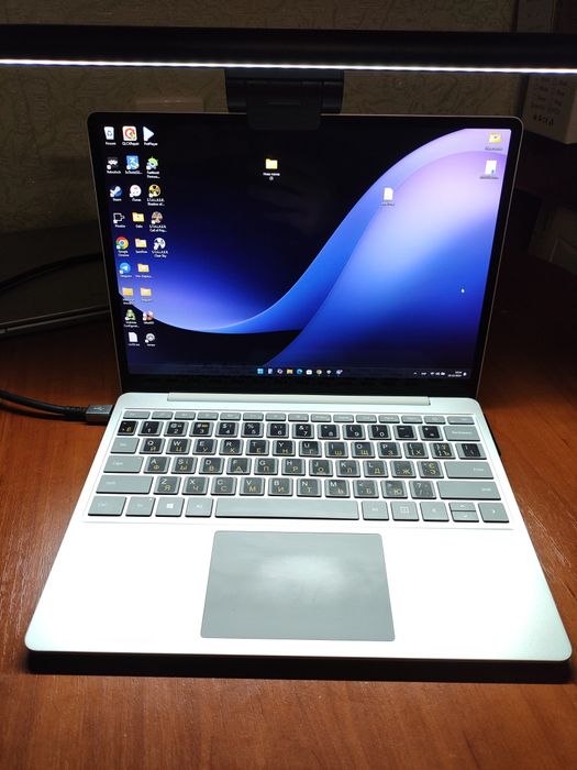 Microsoft Surface Laptop Go 2 4\128 core i5 1035G1