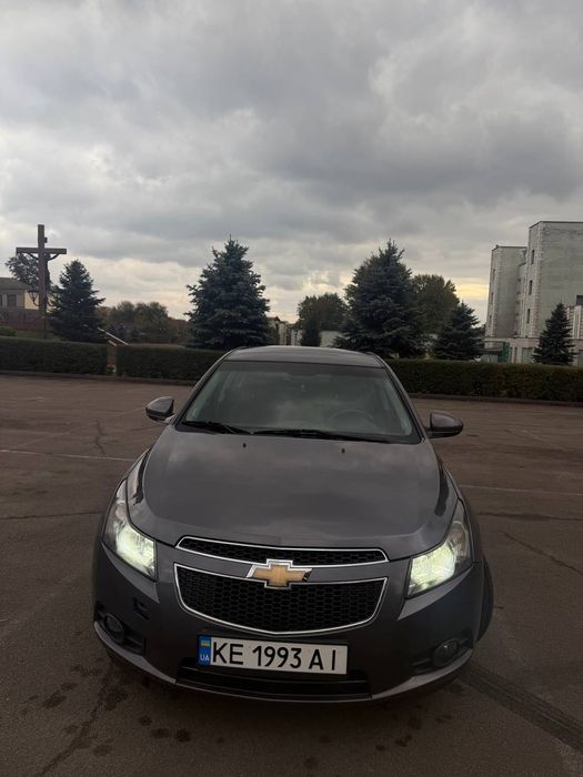 Продам авто Chevrolet Cruze 2012