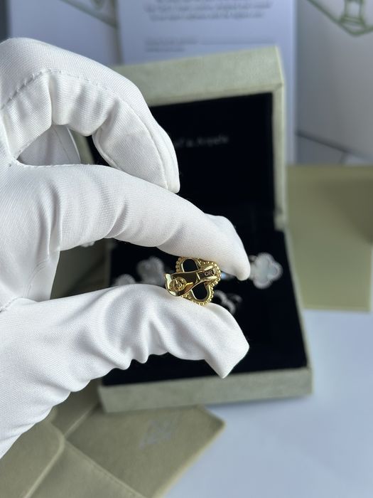 Нові срібні в позолоті Сережки Van Cleef чорні