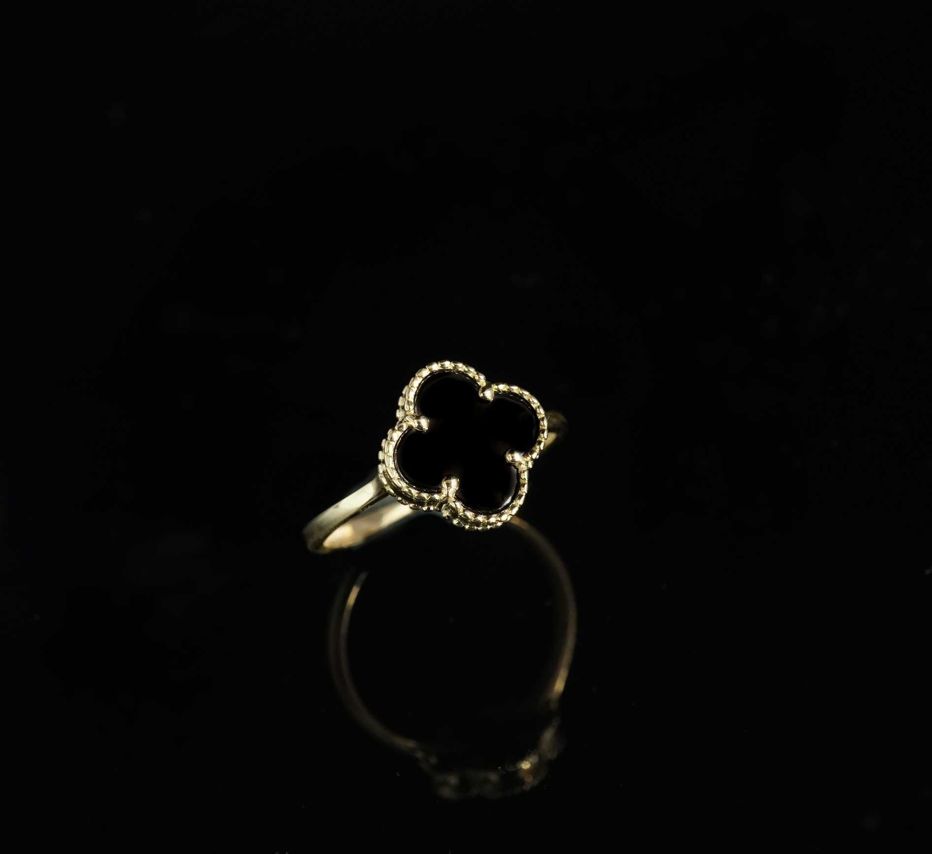 Złoto 585 - Złoty pierścionek damski Koniczynka  Rozmiar 21
