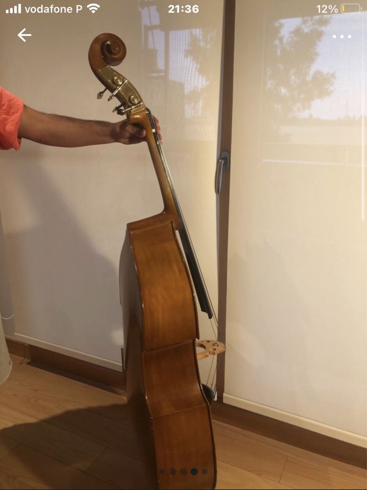 Contrabaixo 1/8 com arco e capa incluidos