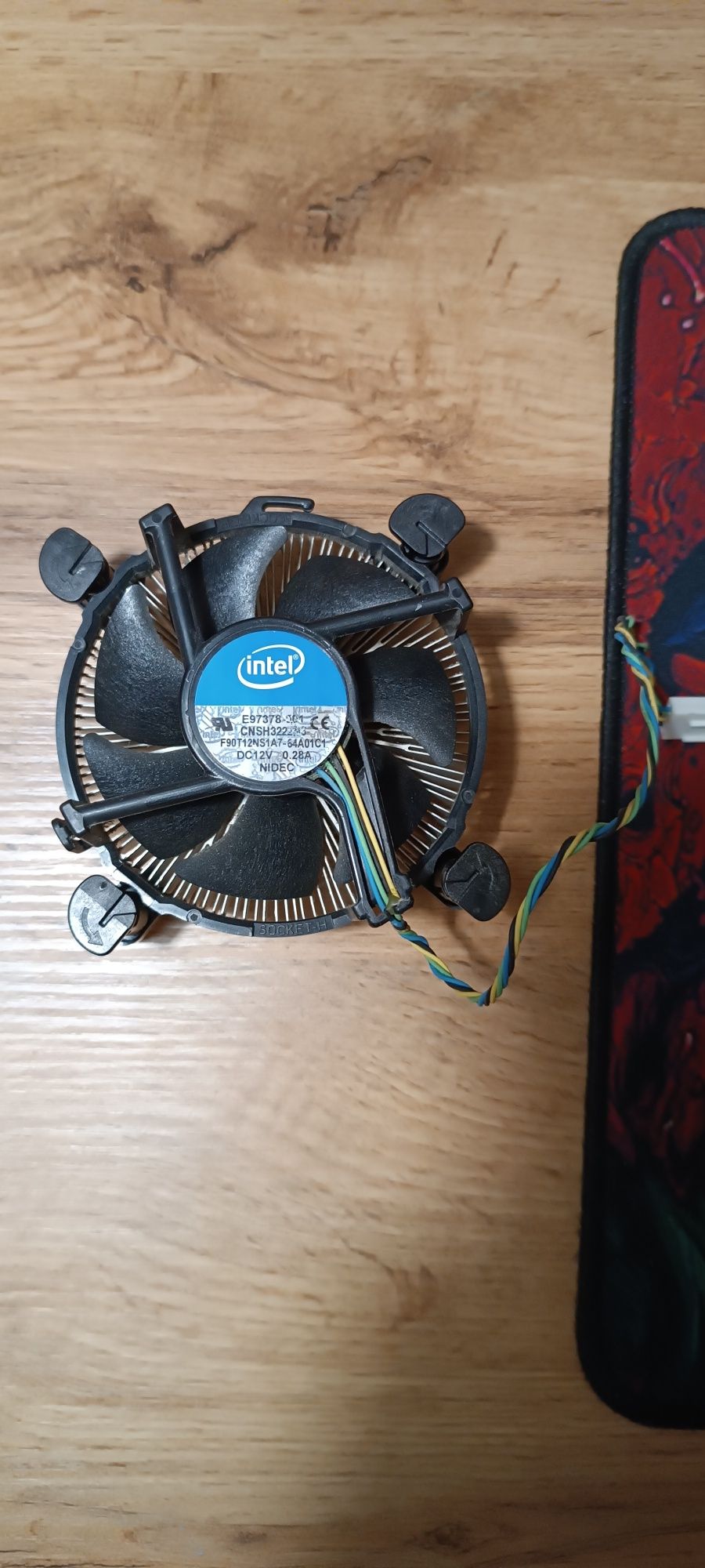 Кулер Intel рабочий