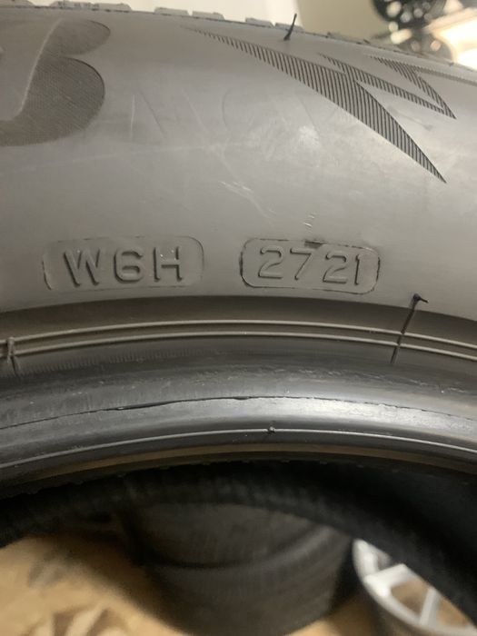 255/55/18 109V Bridgestone BLIZZAK LM005