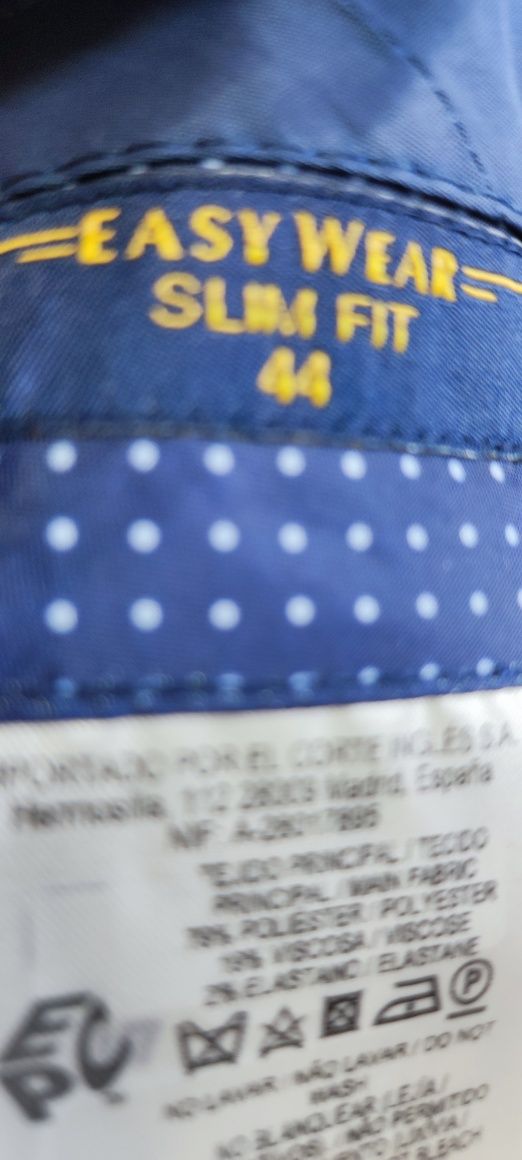 Fato El Corte Ingles Novo na cor incrível e exclusiva azul klein

Slim