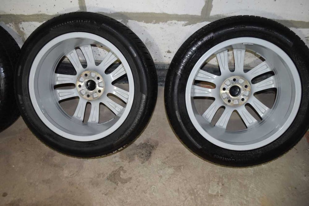 Комплект Зима Колеса 4шт 18" VW 5N0601025H Continental 235/50 R18H 97H