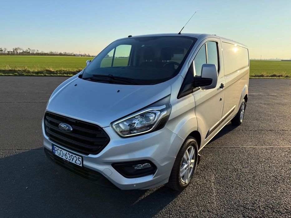 Ford TRANSIT CUSTOM  2.0 TDCi 130 KM / grzane fotele / KLIMA / Kamera / HAK / tempomat