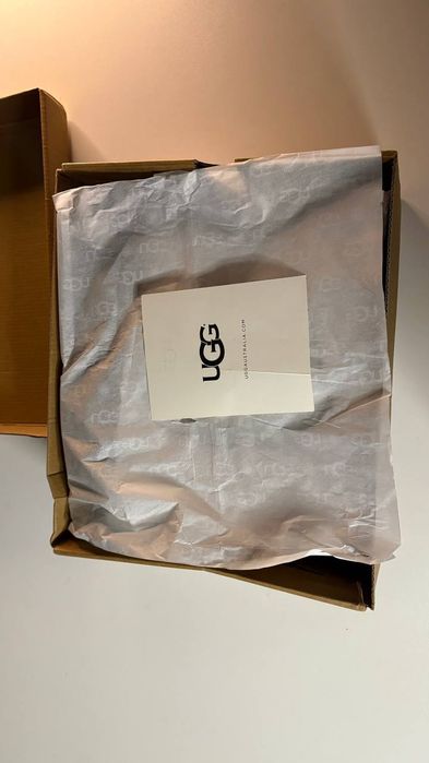 Оригінальні Ugg tasman chocolate
UGG