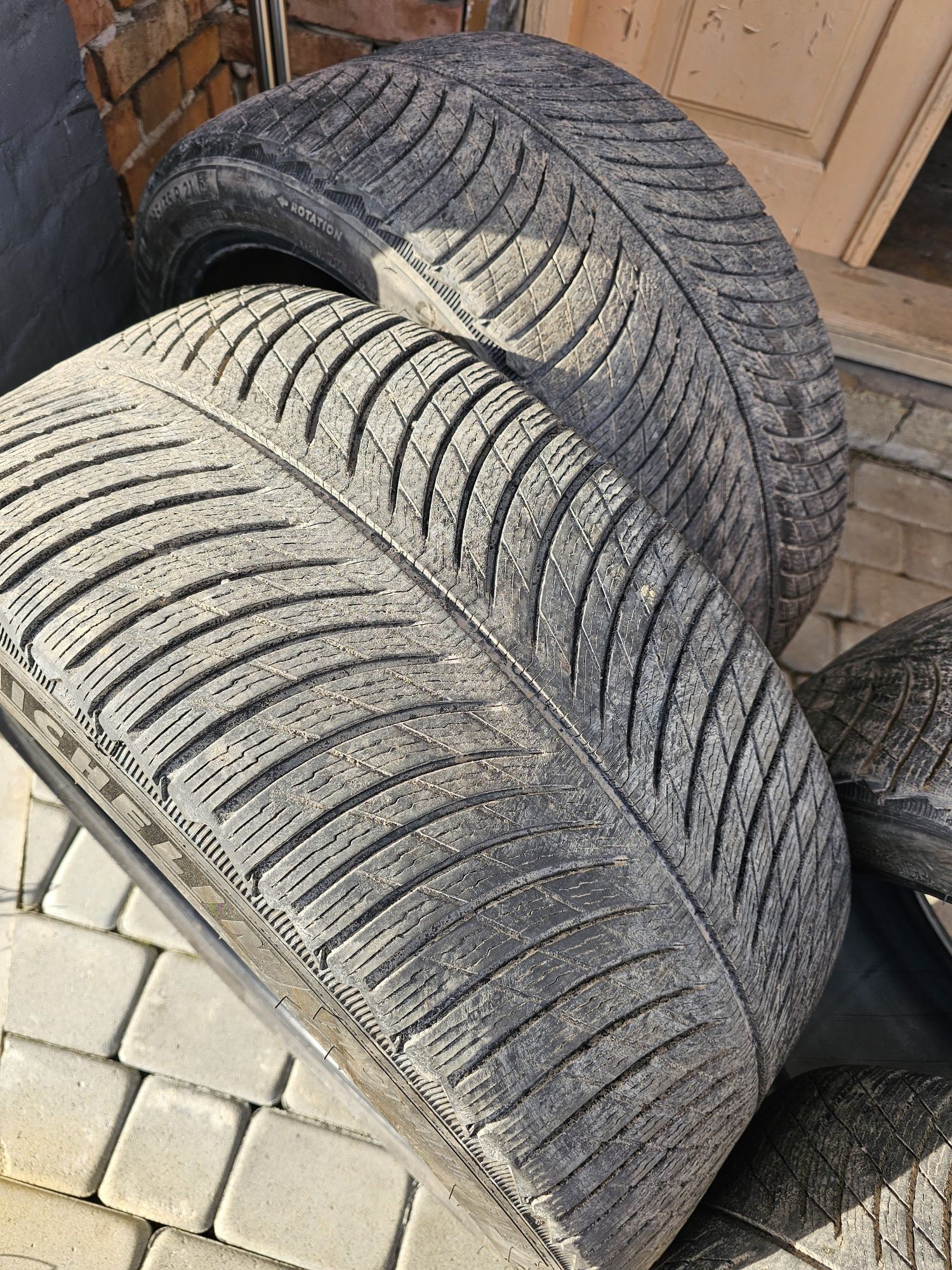 шини зимові michelin 295/35 R21