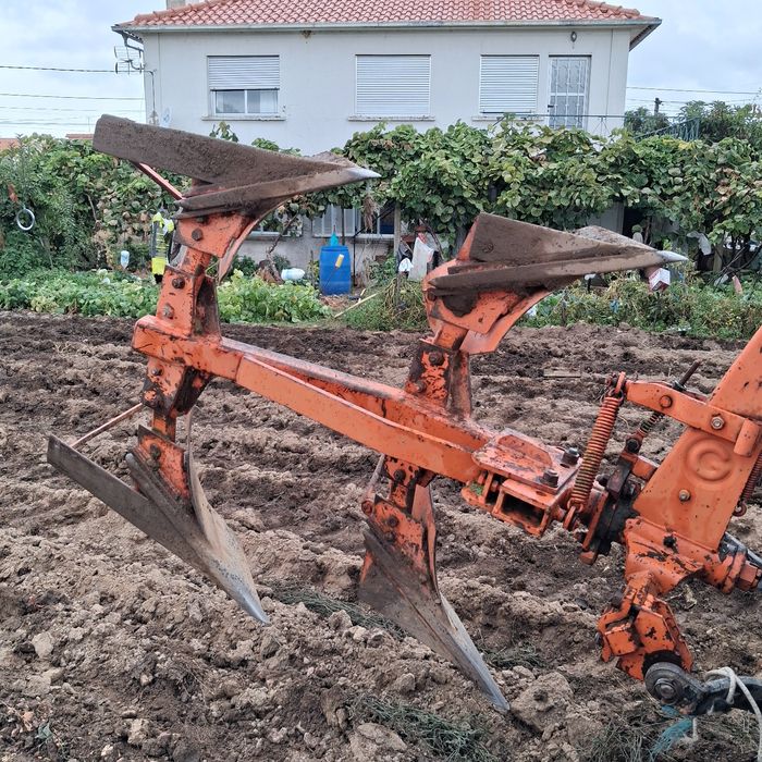 Charruas Galucho trator agrícola