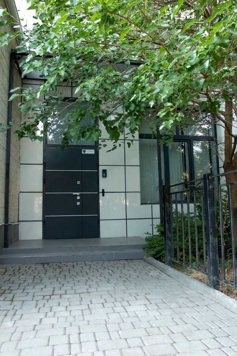 Отдельно стоящее здание офис 9 ст Б Фонтана ул Литературная